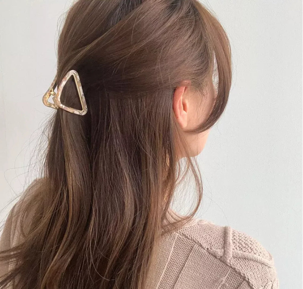 Swoon Beauty - Mini Pyramid Hair Claw Clip