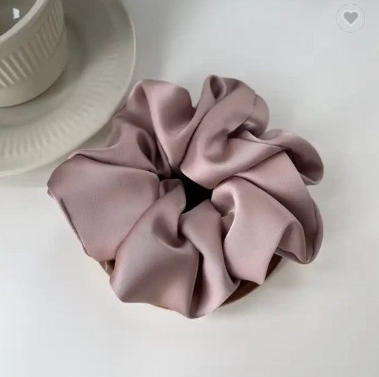 Swoon Beauty - Satin Scrunchie